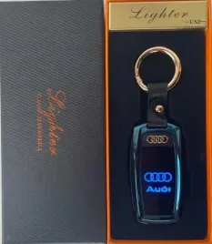 elegancki-brelok-audi-zapalniczka-zarowa-latarka