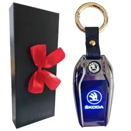 zapalniczka-zarowa-skoda-elegancki-brelok-do-kluczy-logo-led-etui-kokardka