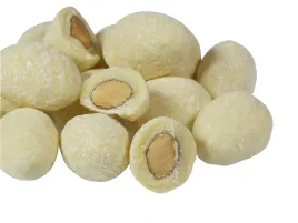 migdaly-w-bialej-czekoladzie-z-kokosem-100g-od-skworcu