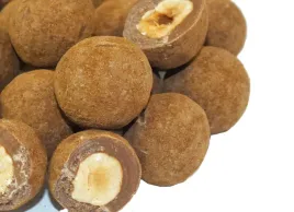 orzechy-laskowe-w-czekoladzie-z-kawa-100g-skworcu
