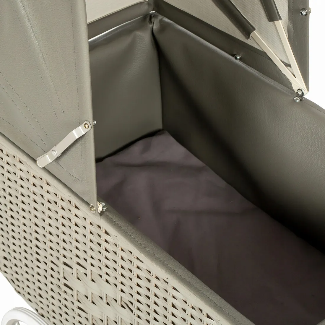 astrup-wozek-doll-pram-retro-rattan-grey