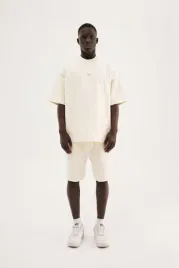meski-t-shirt-oversize-z-zakardowa-struktura-i-metalowa-metka-machinist-e