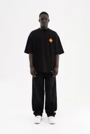 meski-t-shirt-oversize-z-haftem-etnicznym-machinist-czarny-m