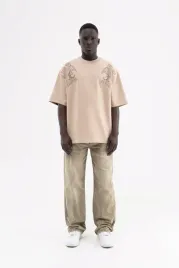 meski-t-shirt-oversize-z-haftem-etnicznym-double-face-machinist-bezowy-m