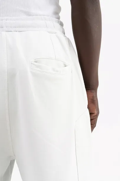 meskie-szorty-oversize-washed-z-patchami-space-grey-l-kolor-szary-srebrny