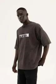 meski-t-shirt-oversize-z-nadrukiem-aurate-i-efektem-sprania-machinist-c