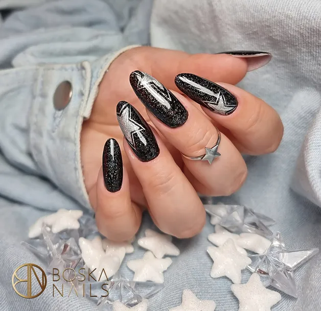 boska-nails-lakier-hybrydowy-diffrent-chick-361-pojemnosc-6-ml