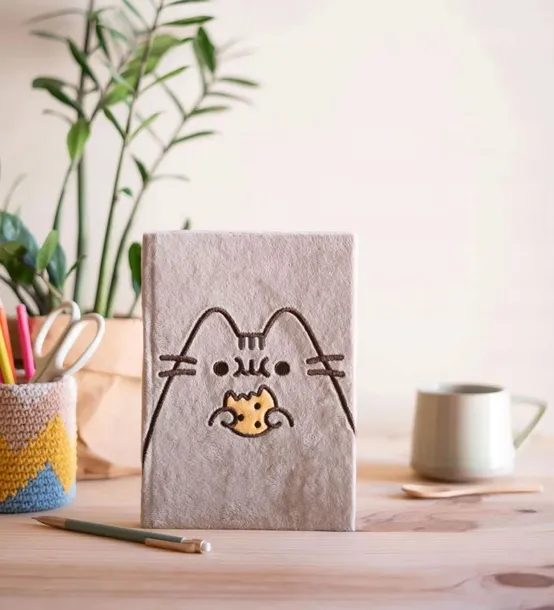 notes-a5-kropki-pluszowy-pusheen-format-a5