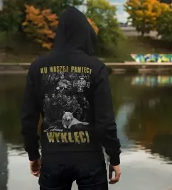 bluza-z-kapturem-patriotyczni-ku-waszej-pamieci