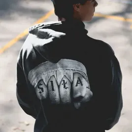 bluza-z-kapturem-sila