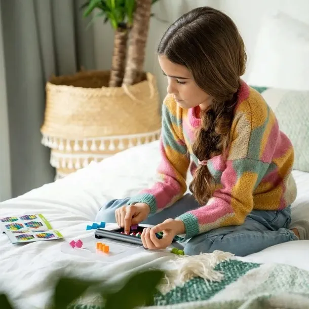 iq-perplex-smart-games-iuvi-games-waga-z-opakowaniem-0-15-kg
