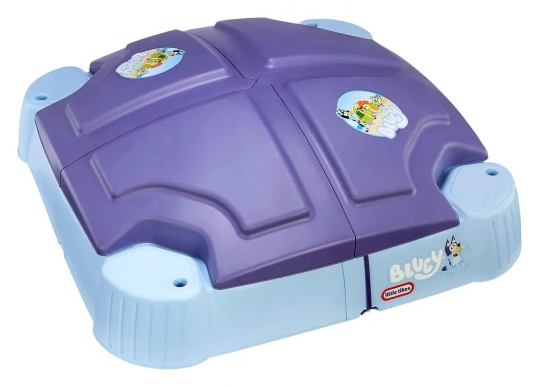 bluey-beach-day-sandbox