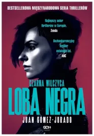 loba-negra-czarna-wilczyca-juan-gomez-jurado