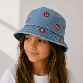 kapelusz-mlodziezowy-bawelniany-bucket-hat-letni-haft-truskawki-50-52