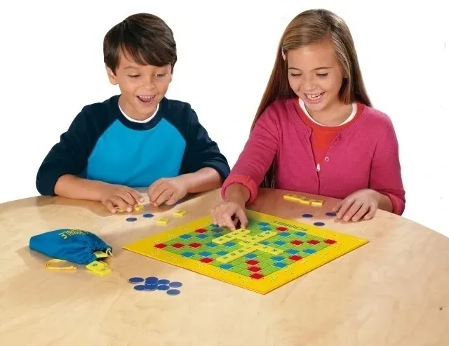 scrabble-junior-mattel-y9735-waga-z-opakowaniem-0-715-kg