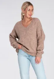 damski-sweter-oversize-z-dekoltem-v-z-miekkiej-dzianiny-akrylowej-do-codzie