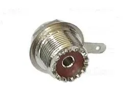 gniazdo-uhf-uc1-okragle-skrecane-na-panel