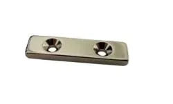 magnes-neodymowy-prostokatny-z-otworem-40x10x4mm