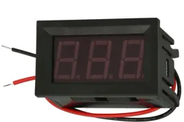 woltomierz-panelowy-35-30v-dc-led-czerwony