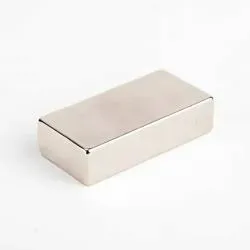 magnes-neodymowy-magnesy-neodymowe-4x4x2mm-5-sztuk