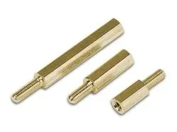 dystans-tuleja-mosiezna-30mm-m4-gwint-zewnetrzny-wewnetrzny-10-sztuk
