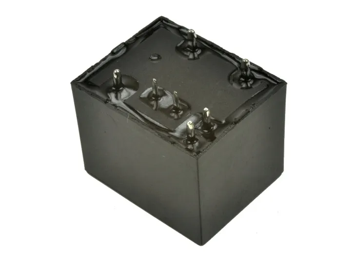 przekaznik-12v-30a-samochodowy-rodzaj-mechaniczny