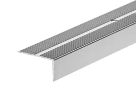 profil-schodowy-aluminiowy-szeroki-z-ryflem-42x22mm-cezar-srebrny-mat-2m