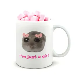 kubek-ceramiczny-330-ml-slodki-chomik-i-m-just-a-girl-viral-tiktok-memy
