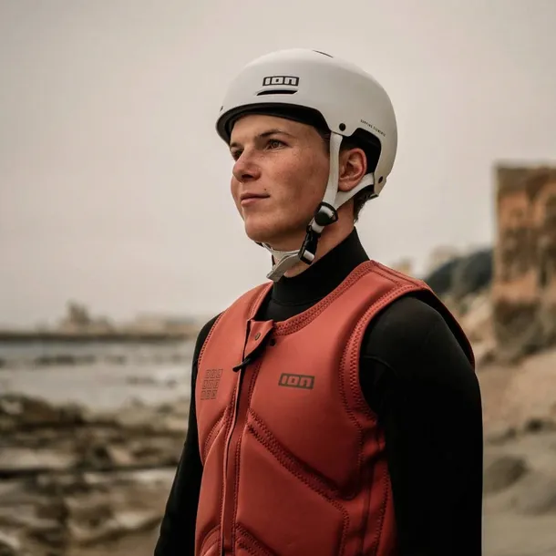 kask-ion-slash-core-white-2025-s-m-marka-ion