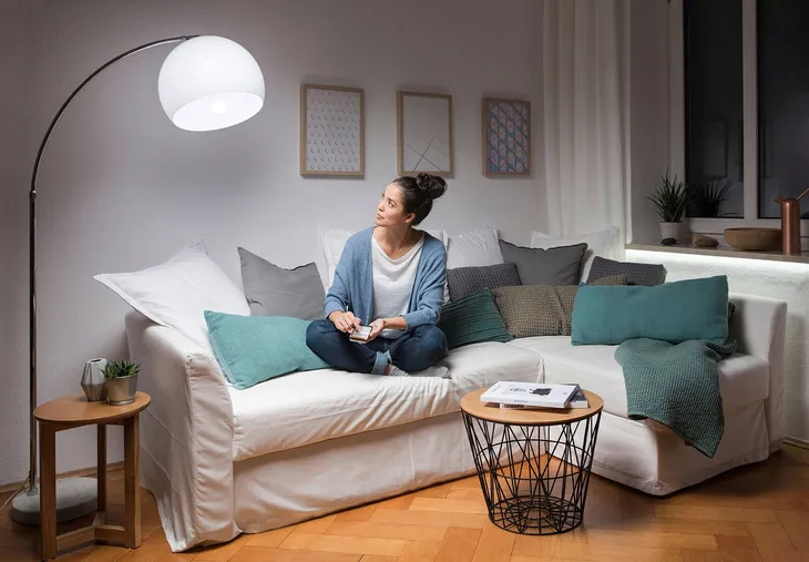 zarowka-led-e27-9w-rgb-cct-smart-zigbee-ledvance-kod-eprel-1160669