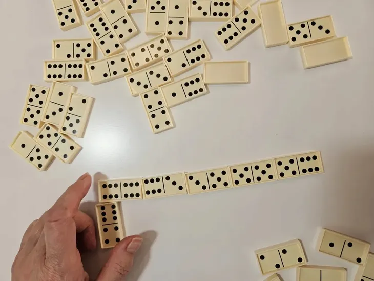 domino-terapia-alexander-waga-z-opakowaniem-0-1-kg