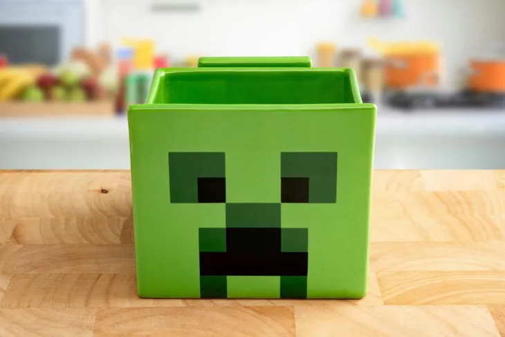 pp-minecraft-creeper-streaming-snack-bowl-marka-paladone