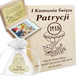 biblia-na-komunie-pamiatka-pierwszekj-komunii-z-grawerem-piekny-prezent