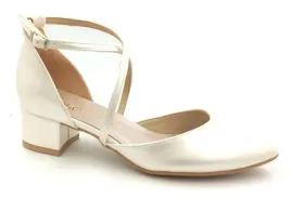 piekne-czolenka-z-paskiem-na-slupku-3-cm-1095-softbut-bez-perla
