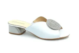 skorzane-klapki-na-slupku-gamis-bialy-7157