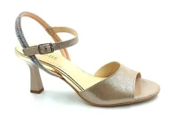 skorzane-sandaly-na-obcasie-gamis-cieliste-7126