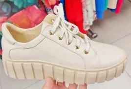 bardzo-miekkie-oryginalne-polbuty-bez-nude-sneakersy