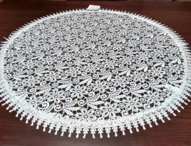 obrus-serweta-koronkowa-z-gipiury-60x60-cm-biala