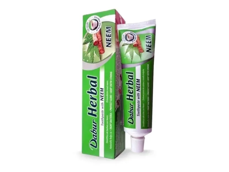 dabur-pasta-do-zebow-z-neem-pojemnosc-100-ml