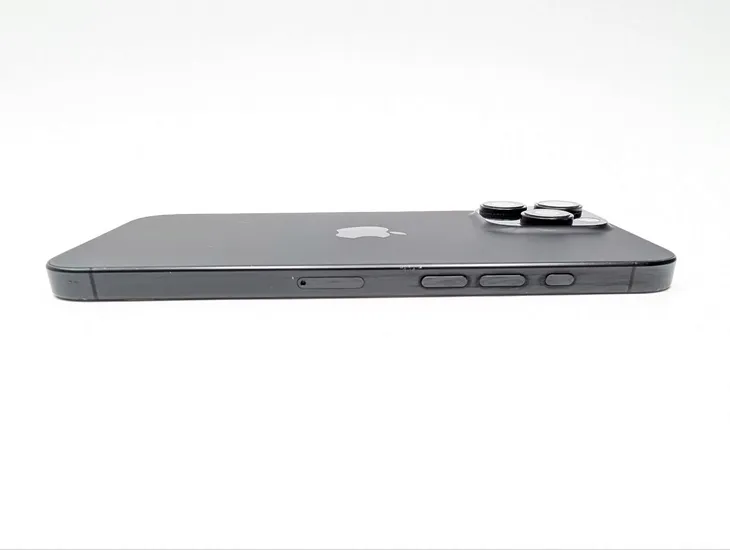 apple-iphone-16-pro-max-256gb-tytan-czarny-rozdzielczosc-nagrywanych-filmow-4k-1080p-fullhd-720p-hd
