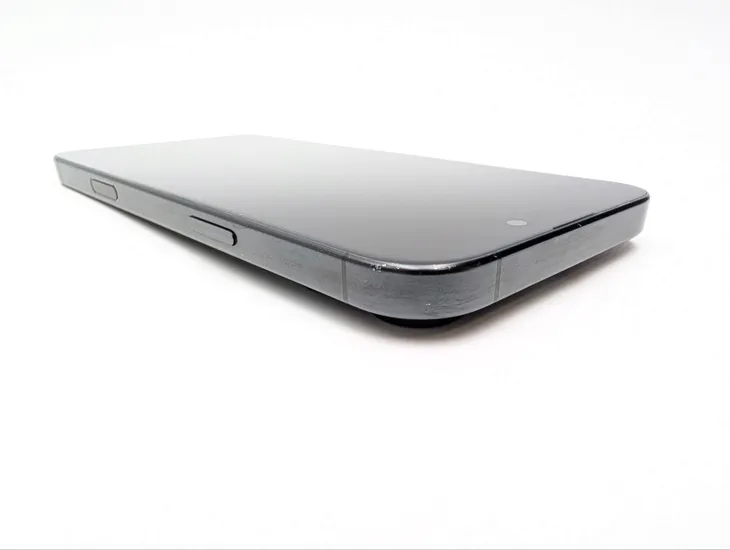 apple-iphone-16-pro-max-256gb-tytan-czarny-rodzaj-wyswietlacza-super-retina-xdr