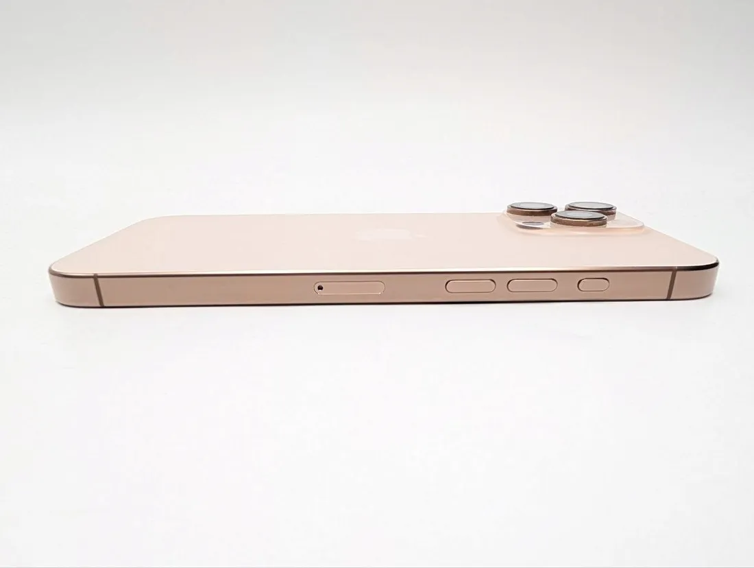 apple-iphone-16-pro-max-256gb-tytan-pustynny