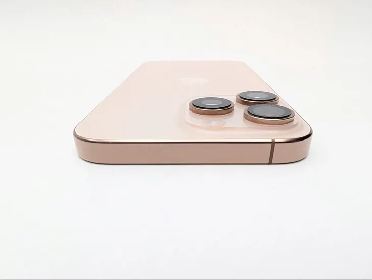 apple-iphone-16-pro-max-256gb-tytan-pustynny-typ-smartfon