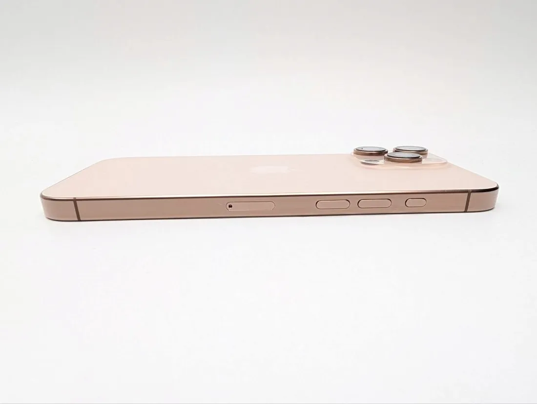 apple-iphone-16-pro-max-256gb-tytan-pustynny