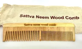 grzebien-do-wlosow-z-drzewa-neem-dual-19-cm-sattva