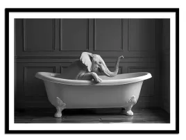 obraz-plakat-w-ramie-do-lazienki-wc-toalety-smieszny-slon-wanna-p2536-53x73