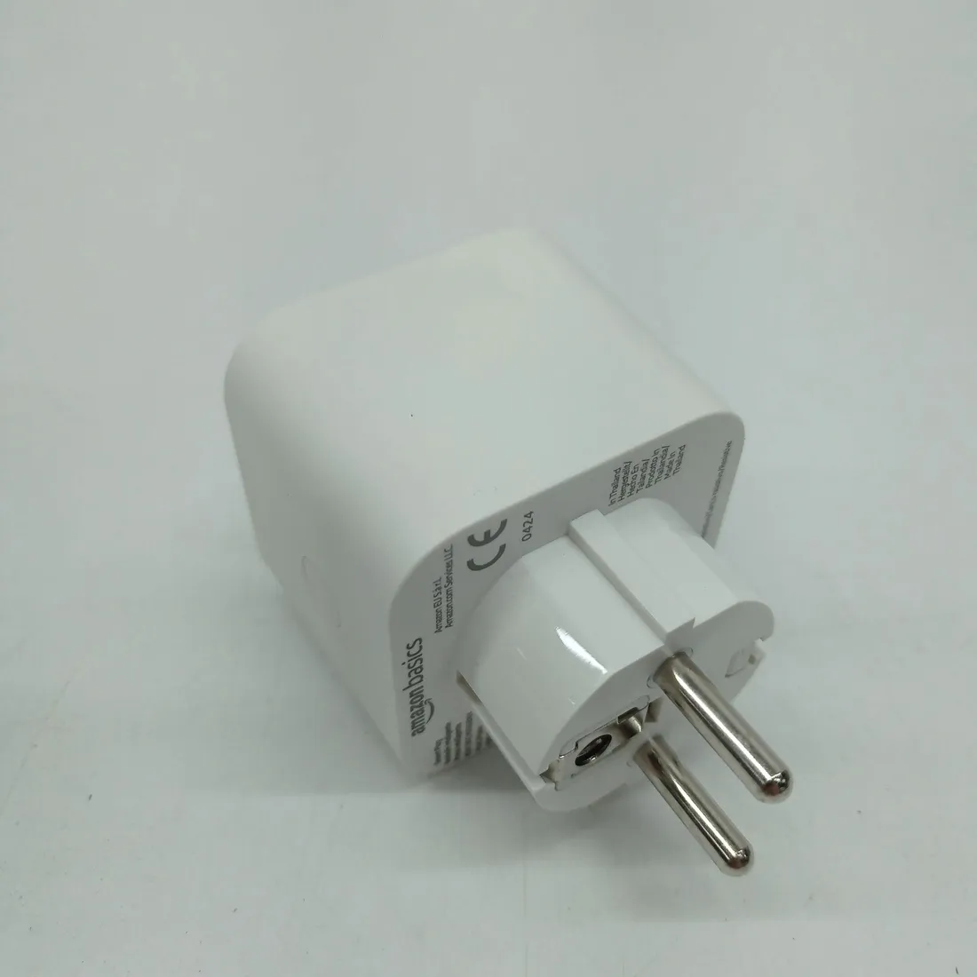 amazon-basics-inteligentne-gniazdko-wi-fi
