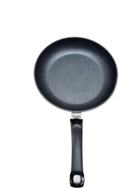 patelnia-fissler-adamant-classic-28-cm-czarna-non-stick-tradycyjna