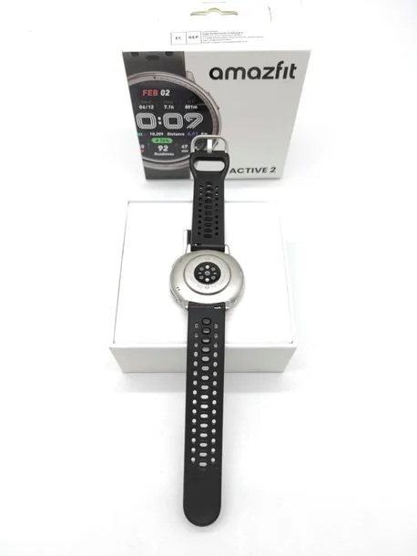 smartwatch-amazfit-active-2-czarny-ksztalt-koperty-okragla