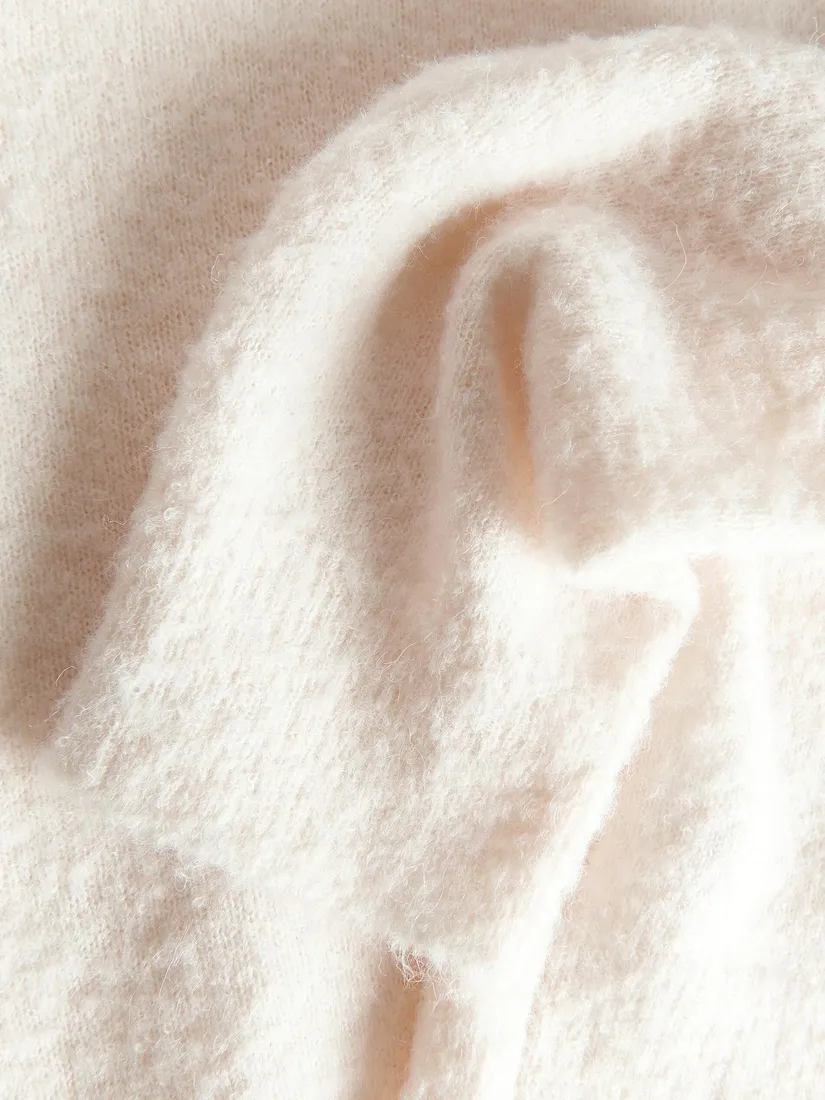 bezowy-sweter-z-golfem-reserved-s